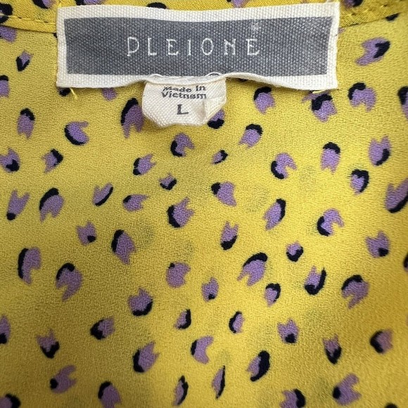 Pleione Anthropologie Yellow Top w/purple Dots LARGE Crochet Trim Ruffle Hem - Picture 10 of 11